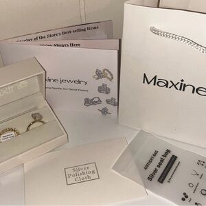Gold Maxine ring set